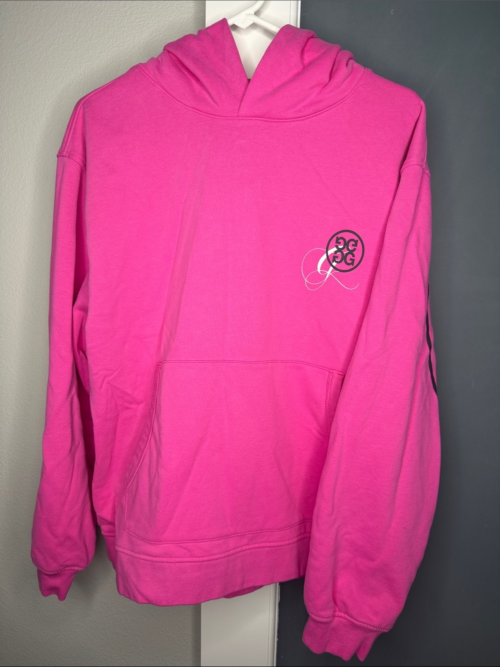 G/FORE G04 Mens Medium French Terry Pink Logo Hoodie Golf.  Gently worn twice.